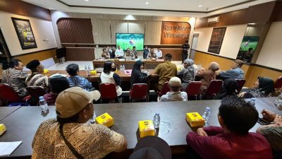 Sengketa Lahan, Puluhan Warga Gotong Royong Geruduk Polresta Bandarlampung